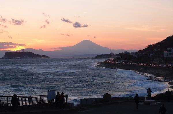 鎌倉ってどんな街？ キーワードは“海”“山”“武家”！ - 驚き！ 江戸時代には、すでに人気観光地だった鎌倉